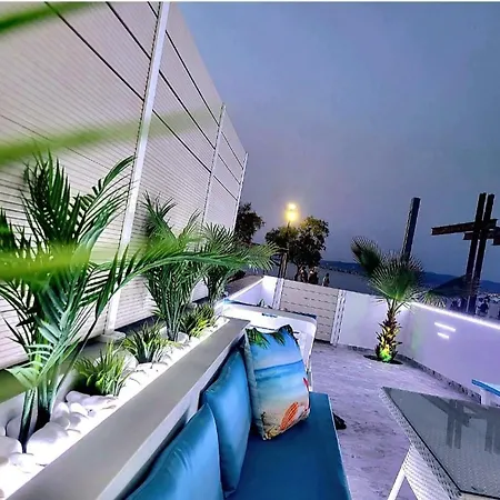 Sun Sea No 7 First Line *