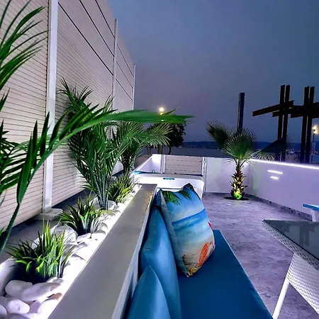 Sun Sea No 7 First Line Apartment *