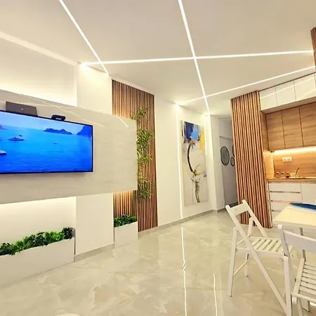Apartment Sun Sea No 7 First Line *