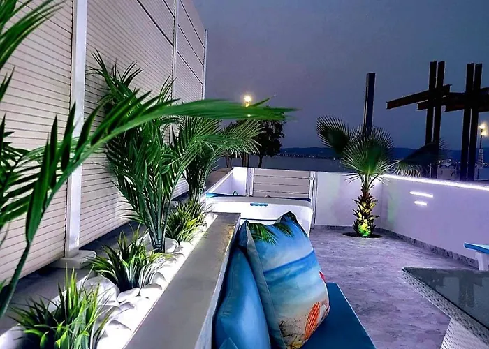 Sun Sea No 7 First Line Apartament *
