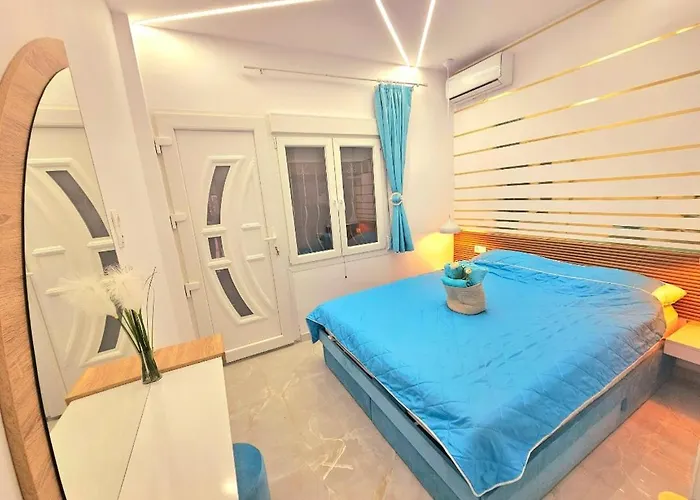 Sun Sea No 7 First Line Apartment Peraía