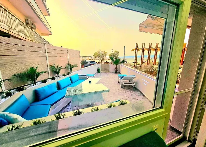 Sun Sea No 7 First Line Apartment *